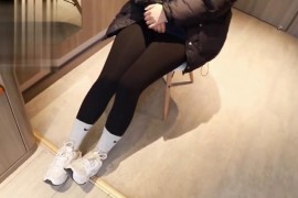 羽绒服美女tk脚丫 - G178